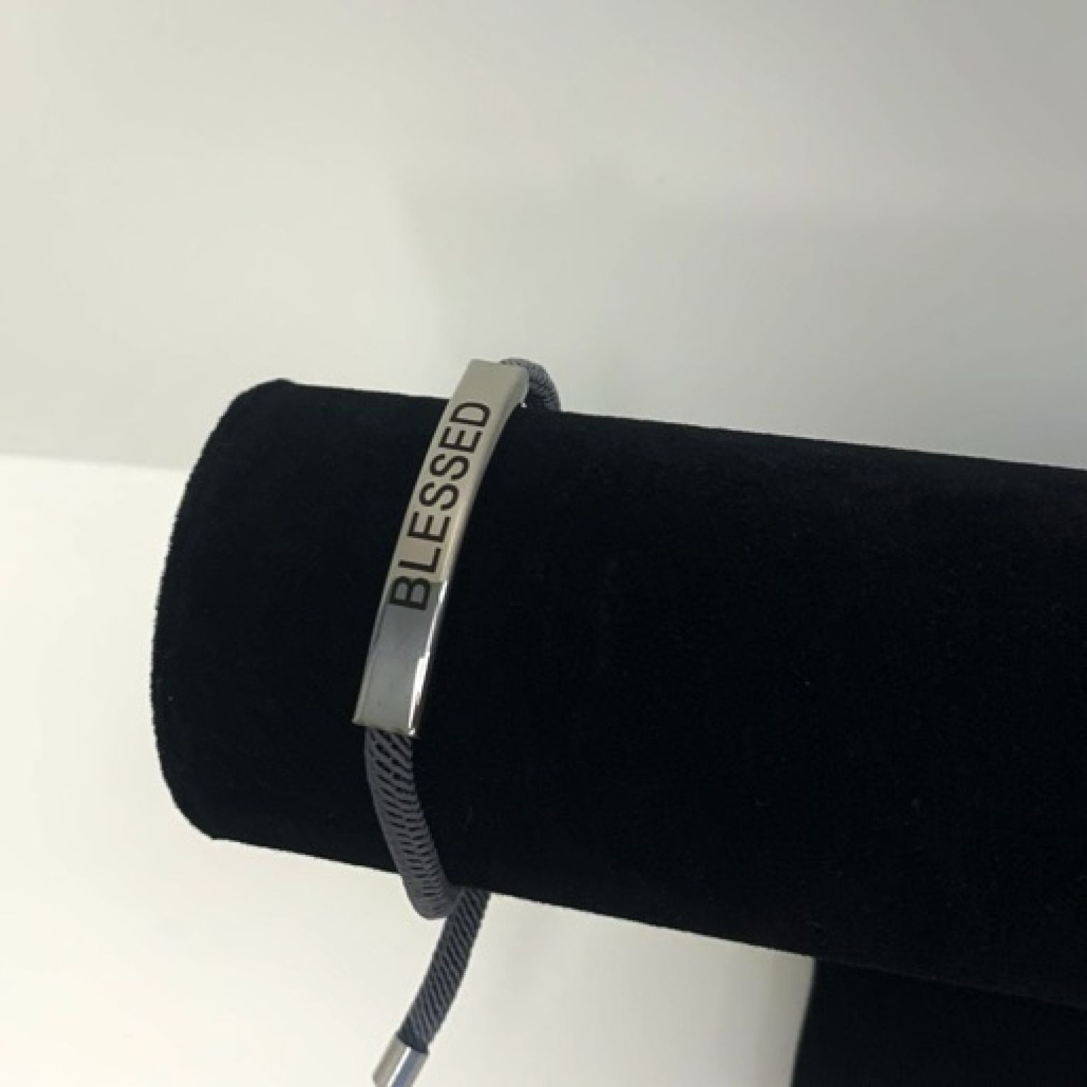 MA47613 - Touwarmband Blessed grijs