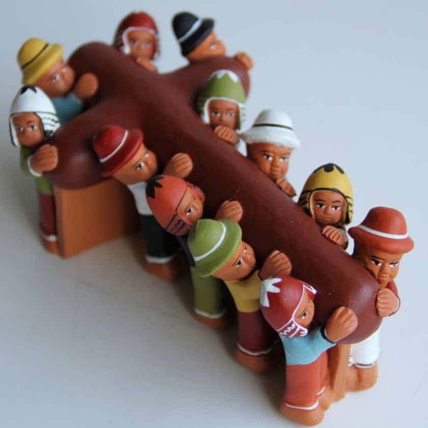 Kruis met 12 dragers keramiek - 5500357049 -  Fairtrade bij MajesticAlly