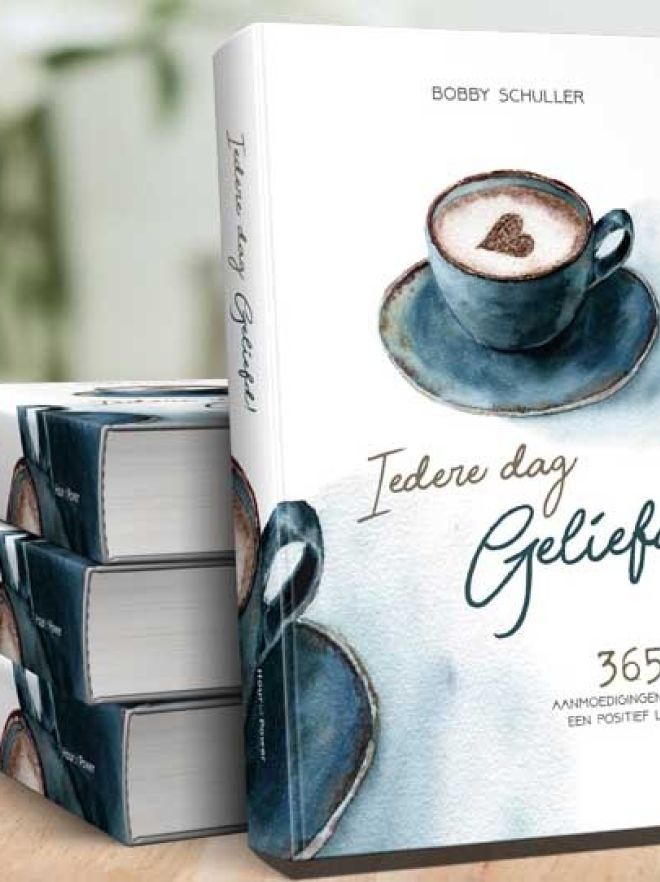 Dagboek 'Iedere dag geliefd!' - 9789078893783 -  Boeken bij MajesticAlly