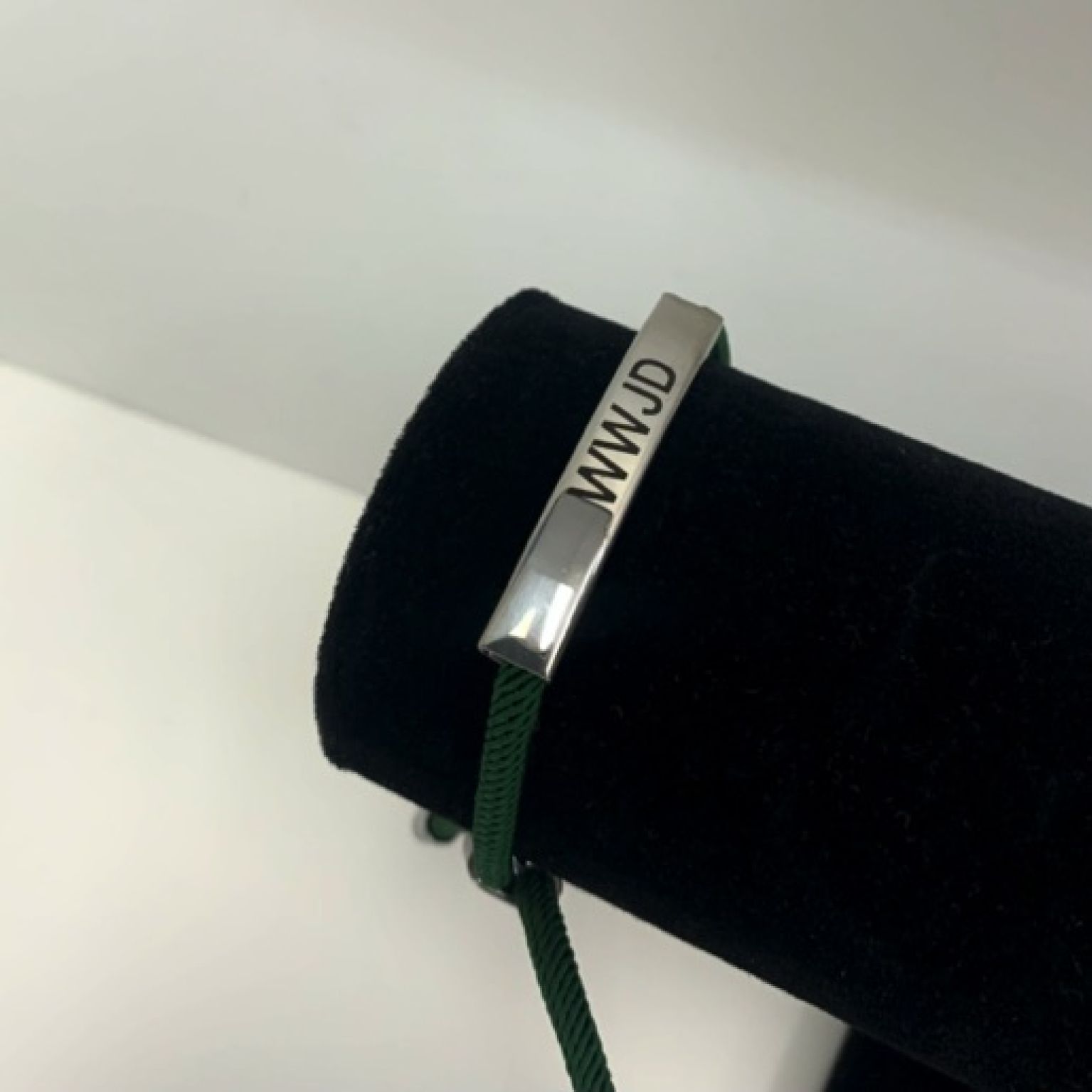 MA47604 - Touwarmband WWJD groen