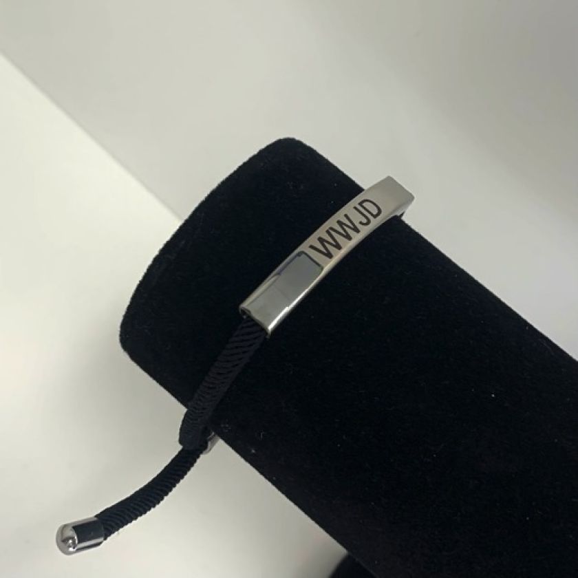 MA47601 - Touwarmband WWJD zwart