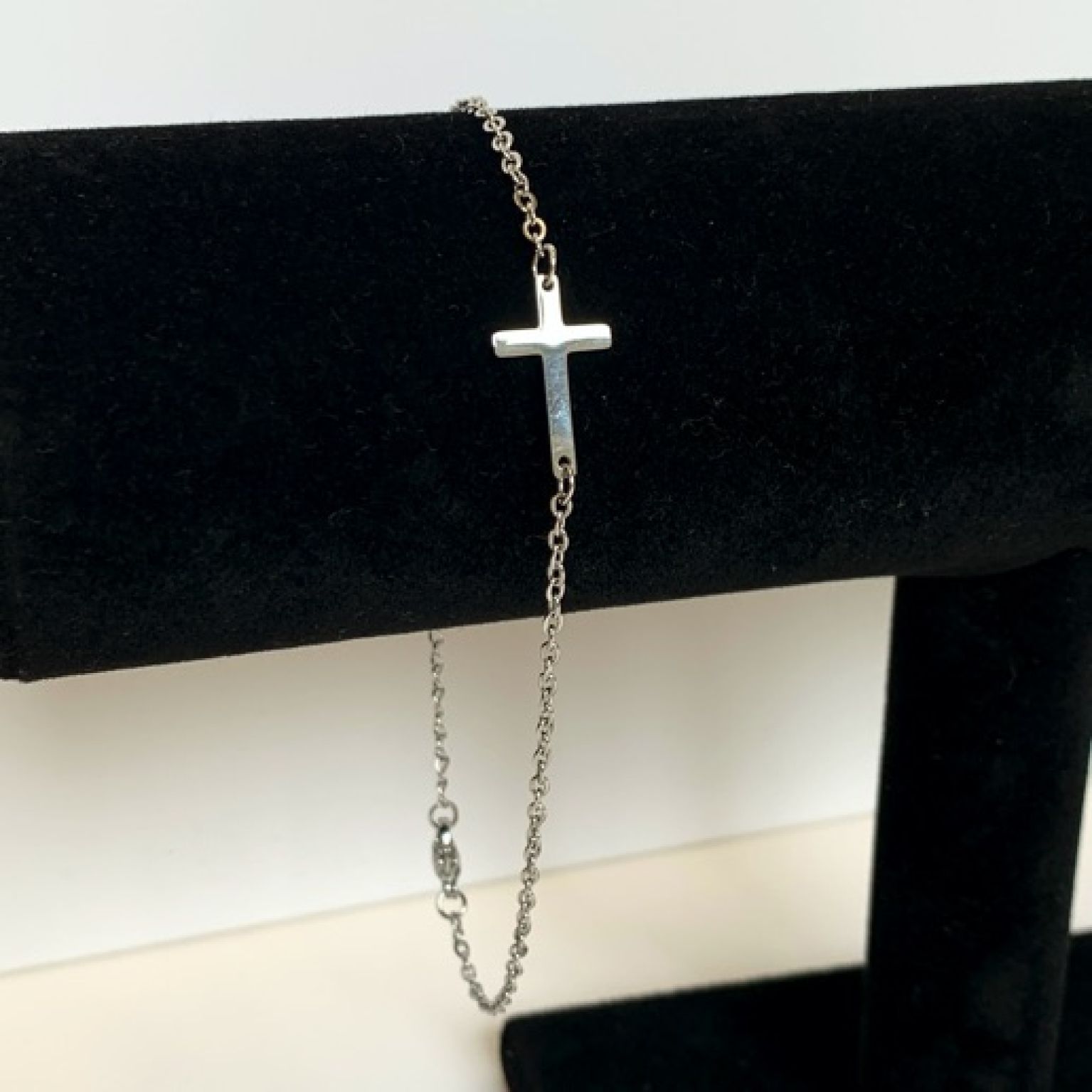 MA47704 - Enkelbandje kruisje zilver