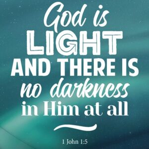 Kerstkaart 'God is light' - MA26229 -  Christelijke kerstkaarten bij MajesticAlly