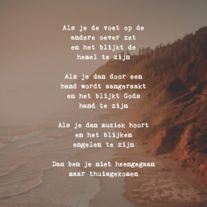 Wenskaart 'Als je de voet' - MA44043 -  LUV2022 bij MajesticAlly